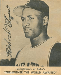 1958 Kahn's Wieners Roberto Clemente Baseball Card