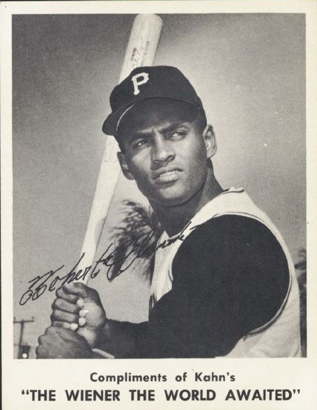 1963 Kahn's Wieners Roberto Clemente Baseball Card 1963 Kahn's Wieners Roberto Clemente Baseball Card