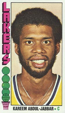 1976-topps-100-kareem-abdul-jabbar-basketball-card 1976 Topps #100 Kareem Abdul-Jabbar basketball card