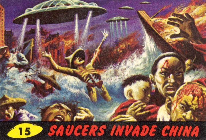 1962 Topps Mars Attacks Card #15 Saucers Invade China