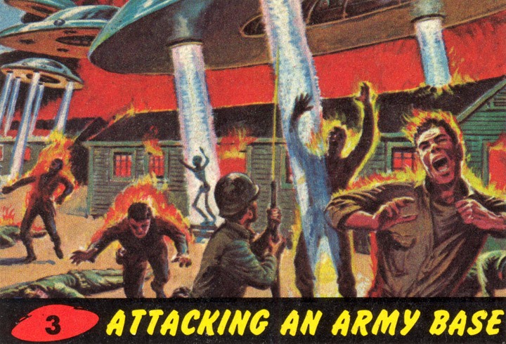 1962 Topps Mars Attacks Card #3 Attacking An Army Base