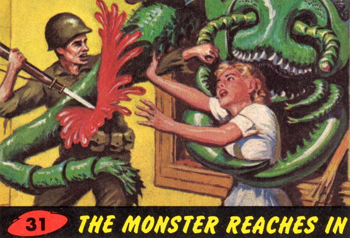 1962 Topps Mars Attacks Card #31 The Monster Reaches In