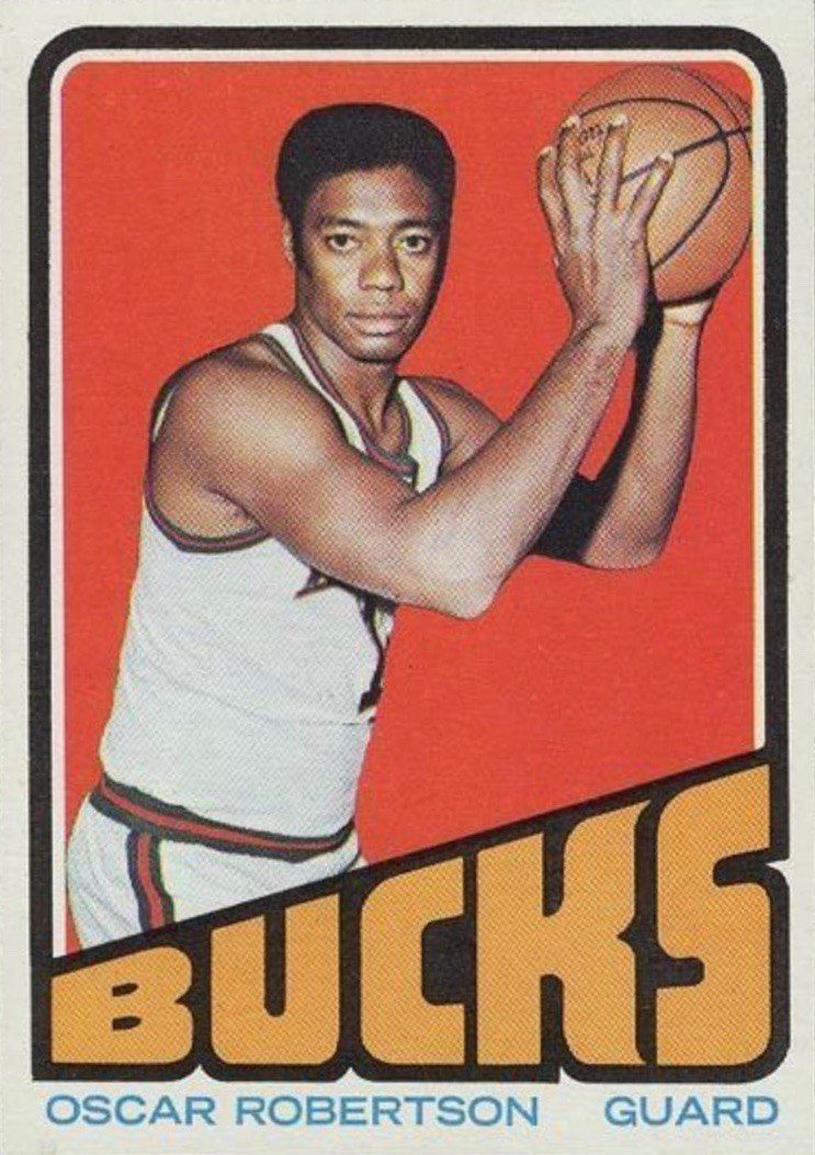 1972 Topps #25 Oscar Robertson Basketball Card