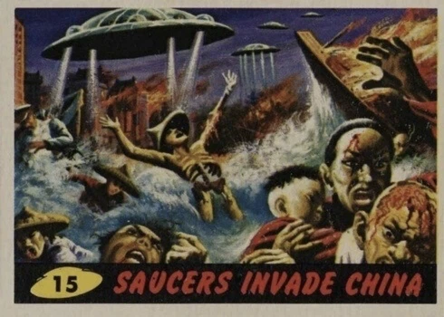 1962 Mars Attacks #15 Saucers Invade Trading Card 1962 Mars Attacks #15 Saucers Invade Trading Card